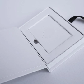 Customized Card holder boxes Concorde - Card Holders